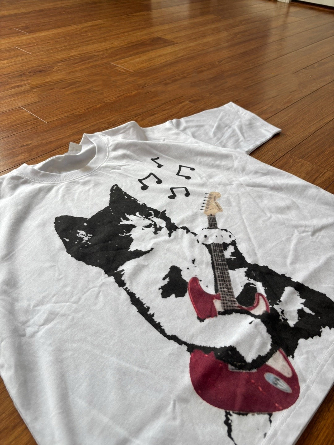 "GUITAR" TEE