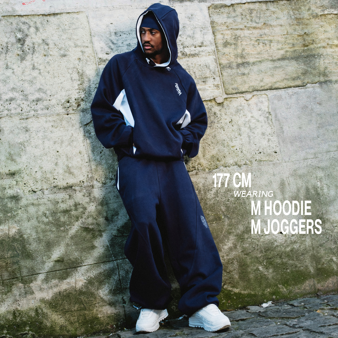 COLOR-BLOCKED ATHLETIC SET