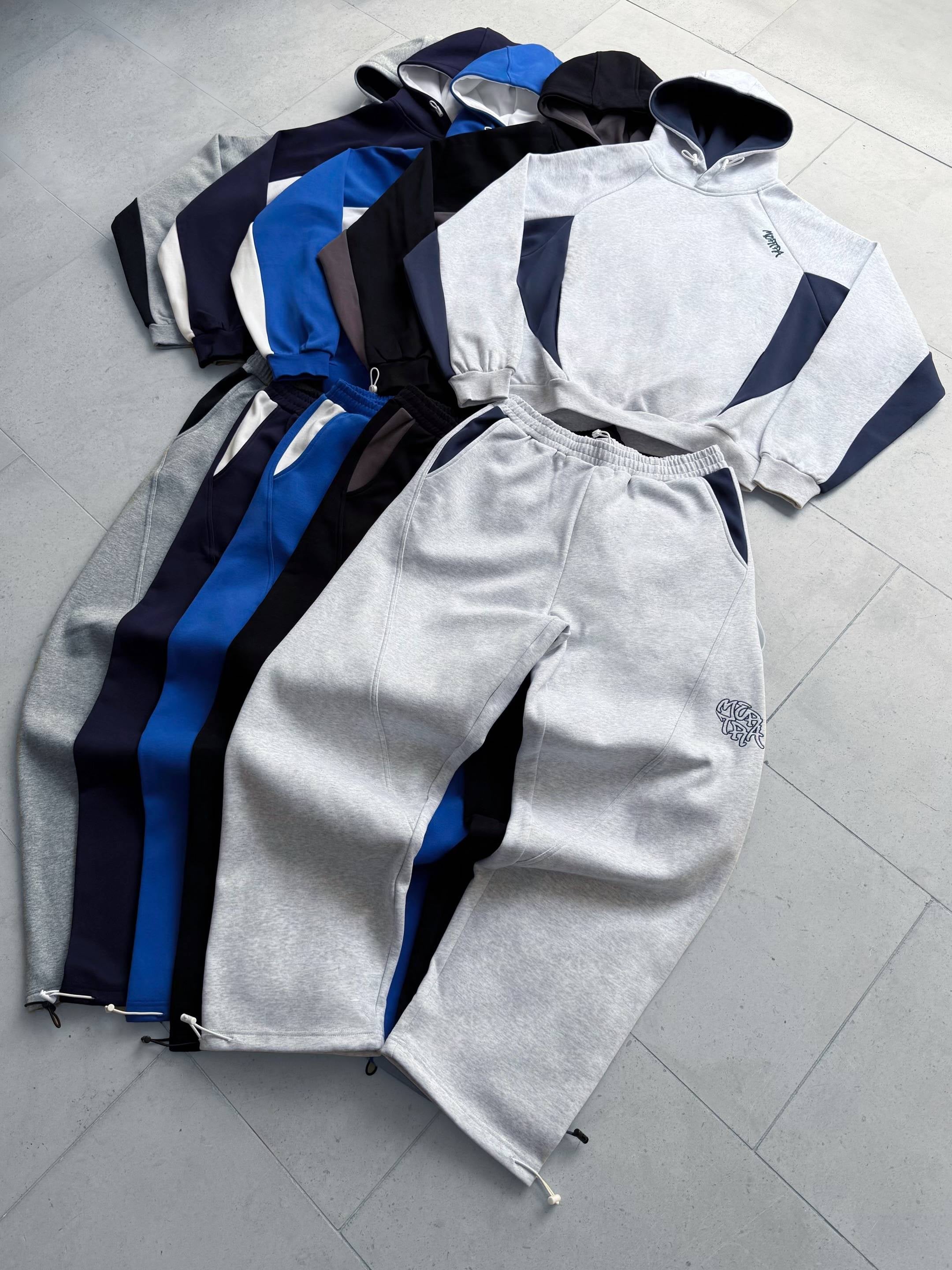 COLOR-BLOCKED ATHLETIC SET
